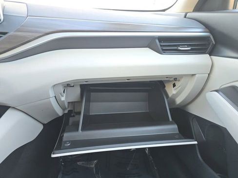 Used 2024 Nissan Altima 2.5 SV image 26