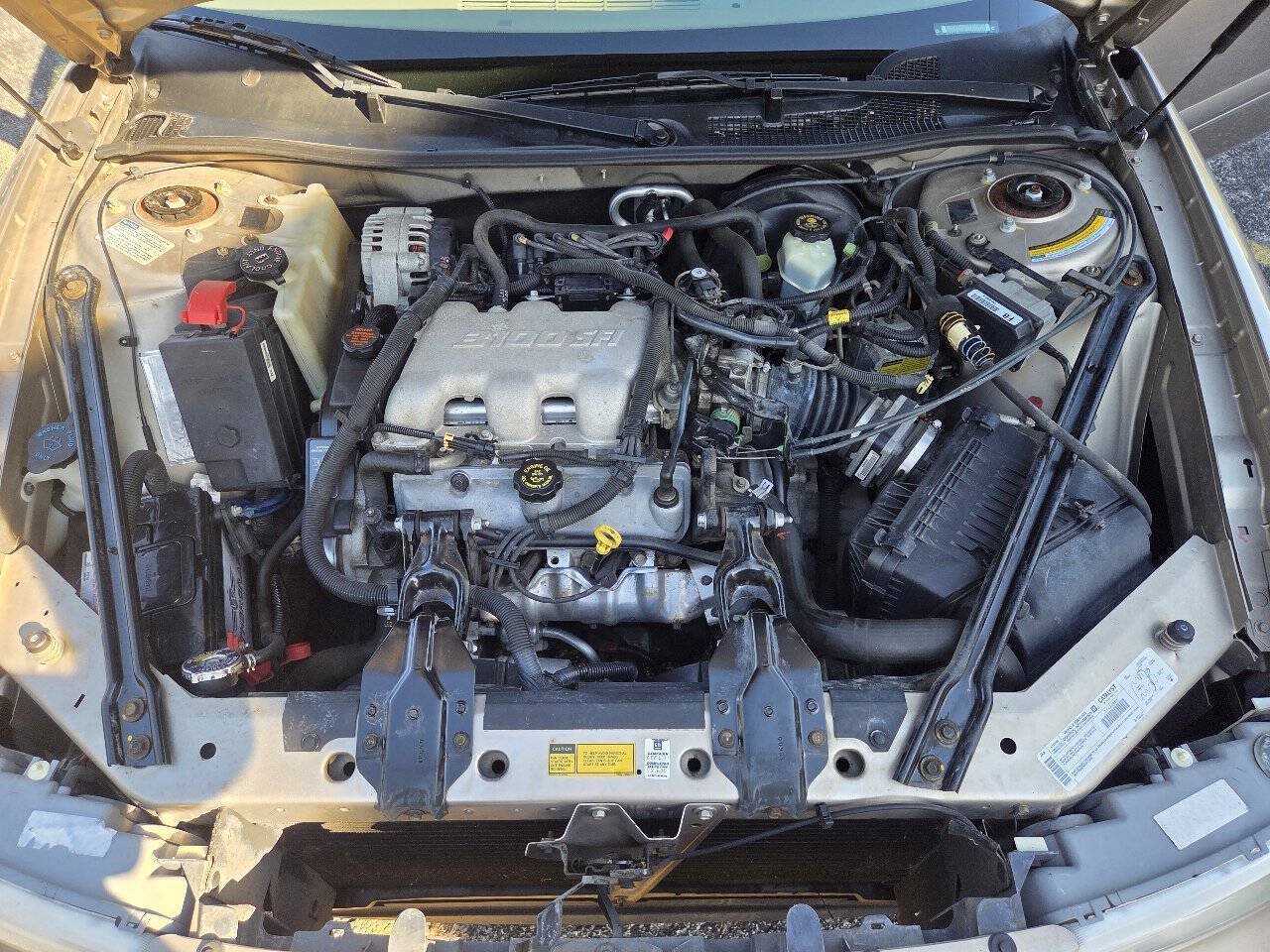 Used 2000 Buick Century Custom FWD image 16