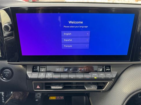 Used 2025 Toyota Camry SE w/ Multimedia Upgrade Package image 22