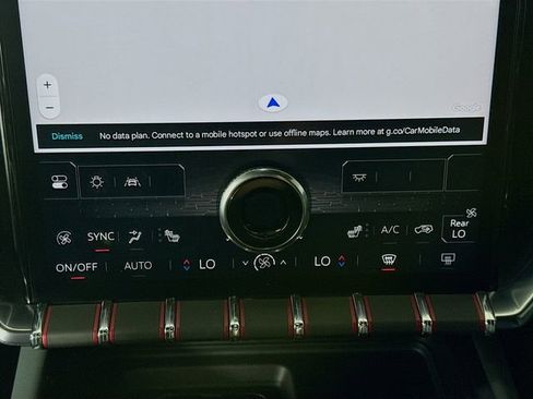 Used 2024 GMC Acadia AT4 w/ Luxury Package image 19