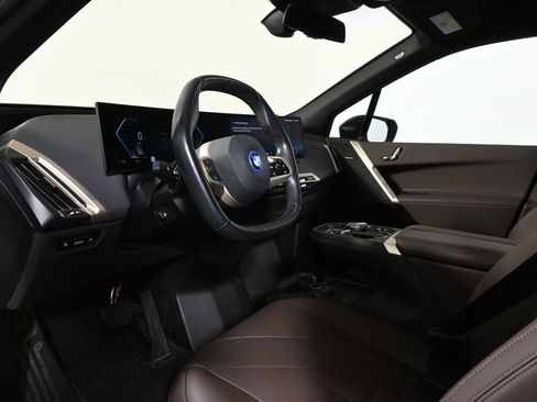 Certified 2024 BMW iX xDrive50 w/ Convenience Package AWD/4WD image 4