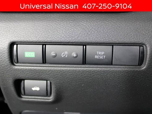 New 2025 Nissan Sentra SV w/ Trunk Package image 22
