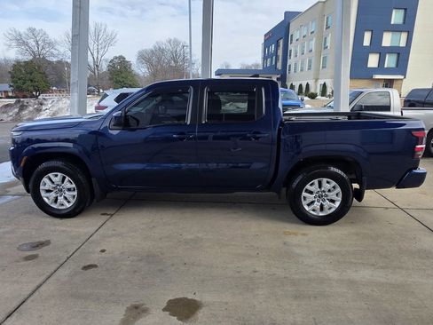 Used 2022 Nissan Frontier SV image 6