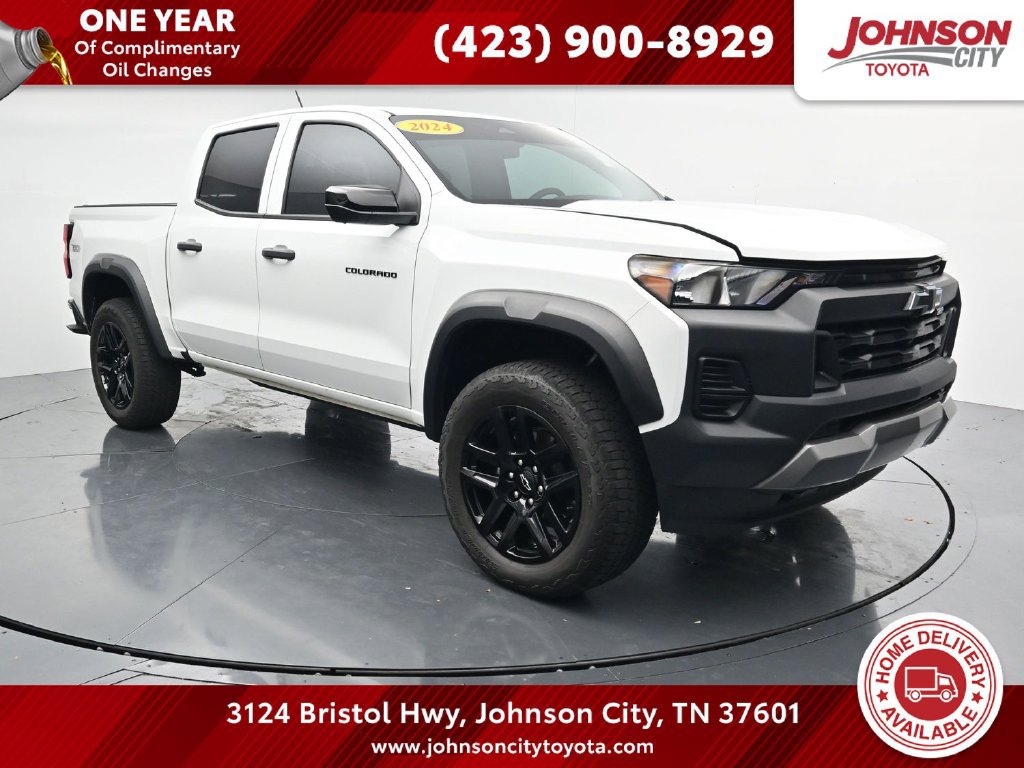 Used 2024 Chevrolet Colorado Trail Boss w/ Technology Package AWD/4WD image 1