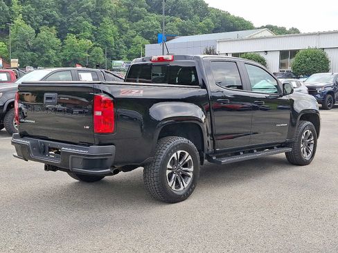 Used 2022 Chevrolet Colorado Z71 AWD/4WD image 6