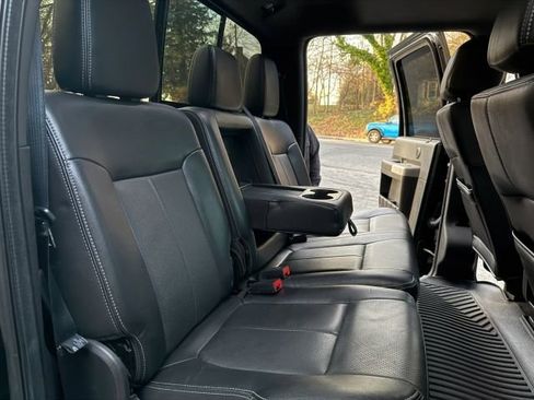 Used 2016 Ford F250 Lariat w/ Chrome Package image 17