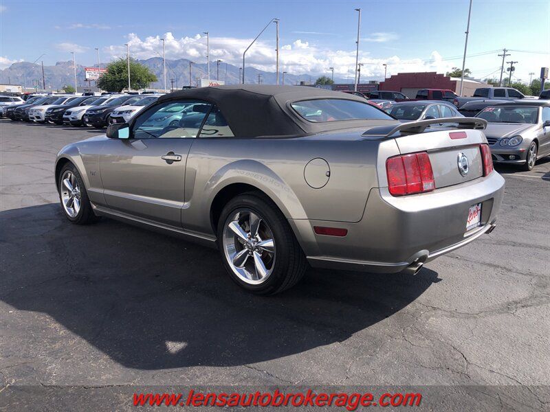 Used 2008 Ford Mustang GT RWD image 5