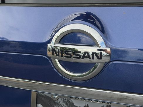 Used 2017 Nissan Rogue SL AWD/4WD image 22