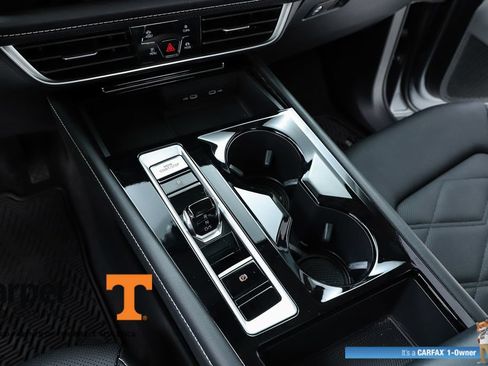 Used 2024 Volkswagen Atlas SE w/ Panoramic Sunroof Package FWD image 64