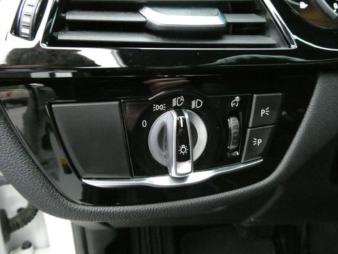 Used 2019 BMW 530i xDrive w/ Convenience Package AWD/4WD image 25