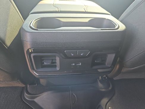 Used 2024 GMC Sierra 2500 AT4 w/ AT4 Premium Plus Package image 21