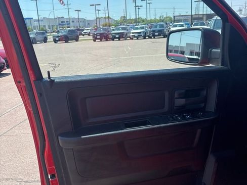 Used 2019 RAM 1500 Express w/ Wheel & Sound Group AWD/4WD image 11