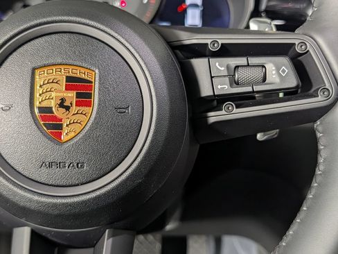 New 2026 Porsche Macan AWD/4WD image 38