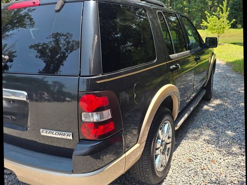 Used 2009 Ford Explorer Eddie Bauer RWD image 9