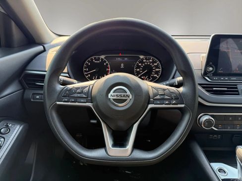 Used 2020 Nissan Altima 2.5 S FWD image 21