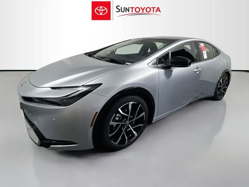 New 2026 Toyota Prius Plug-In Hybrid image 9