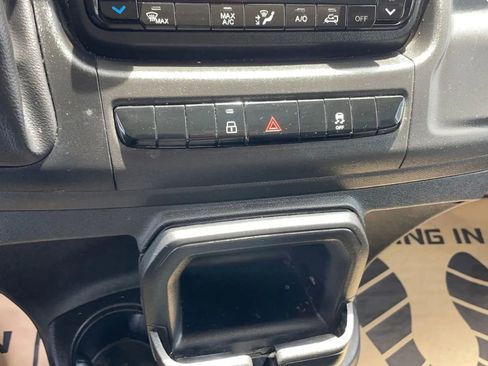 Used 2024 RAM ProMaster 2500 FWD image 13