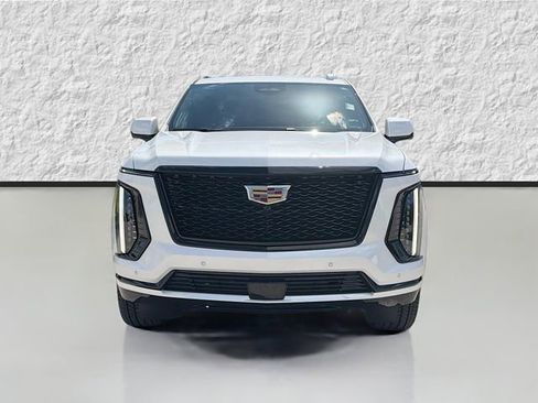 Used 2025 Cadillac Escalade Sport w/ Touring Package AWD/4WD image 8