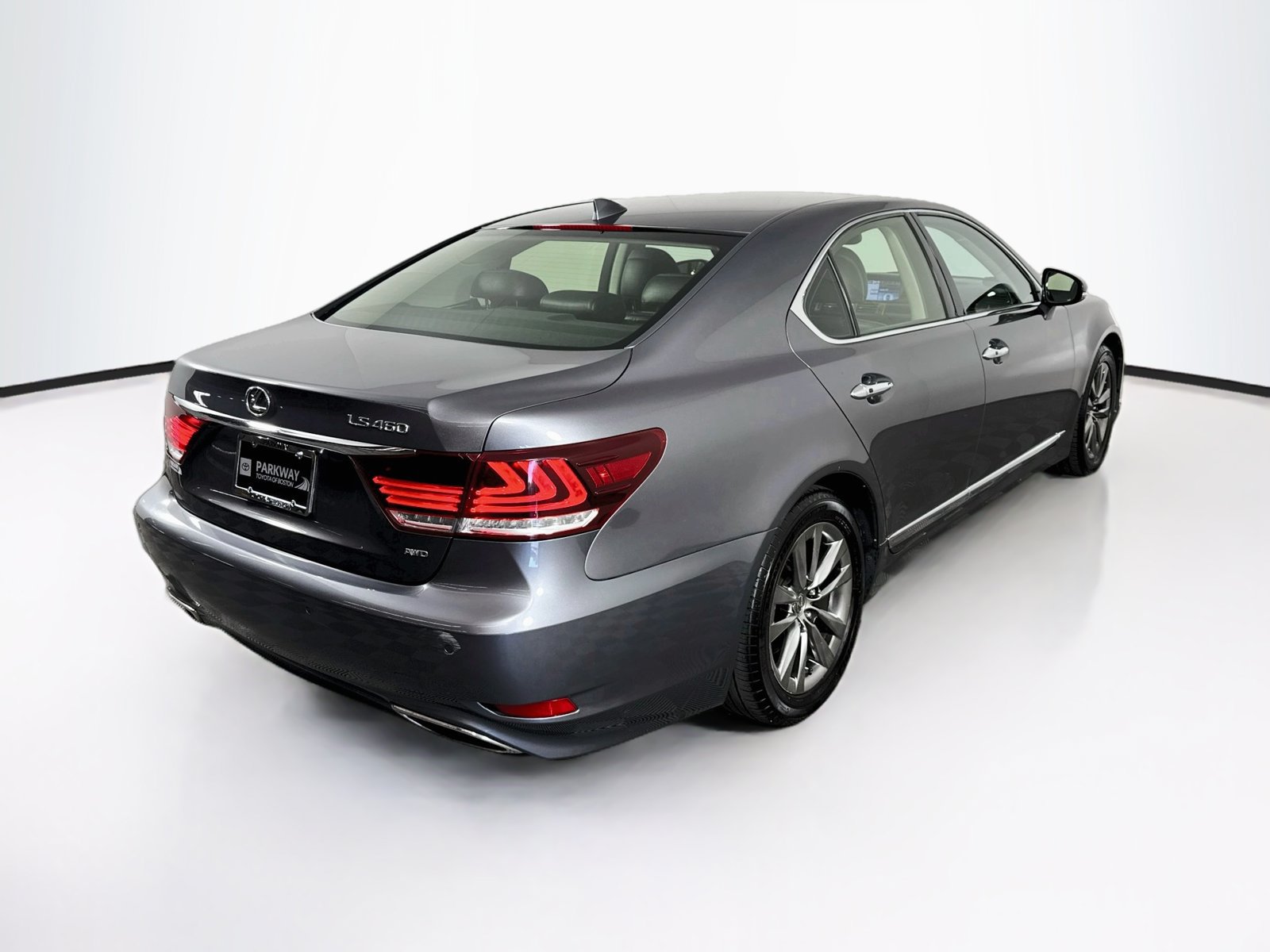 Used 2014 Lexus LS 460 AWD w/ Comfort Package image 7