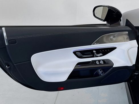 New 2025 Mercedes-Benz SL 63 AMG S e Performance 4MATIC image 19