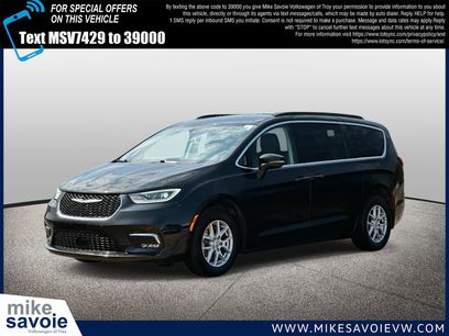 Used 2022 Chrysler Pacifica Touring-L
