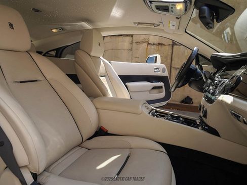 Used 2017 Rolls-Royce Wraith RWD image 39