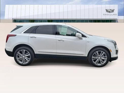 Used 2026 Cadillac XT5 Premium Luxury w/ Driver Assist Package FWD image 9