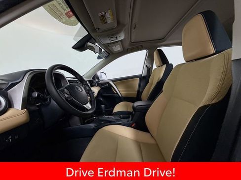 Certified 2018 Toyota RAV4 XLE FWD image 6
