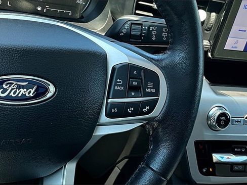 Certified 2022 Ford Explorer XLT w/ Equipment Group 202A image 19