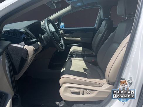Used 2024 Honda Odyssey Elite image 9