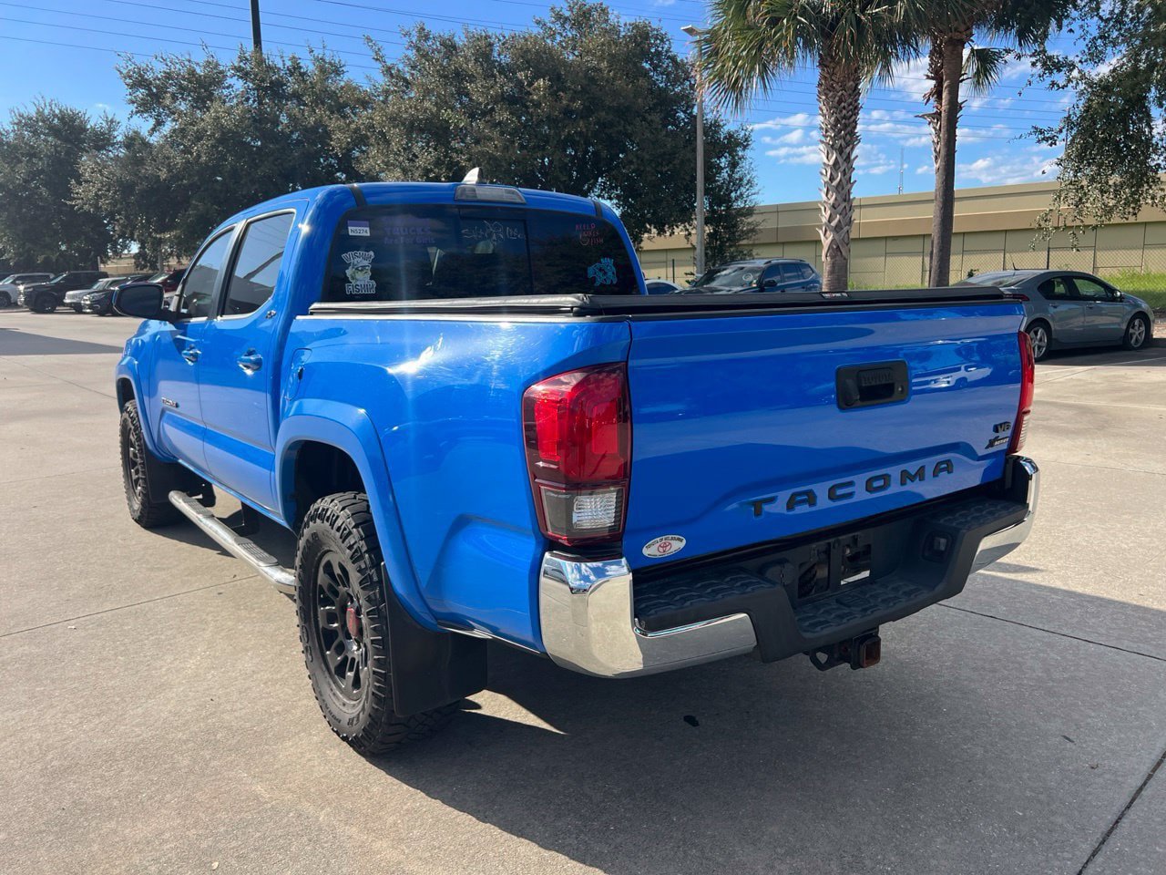 Used 2021 Toyota Tacoma SR5 RWD image 5