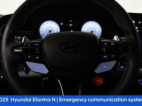 Used 2025 Hyundai Elantra N image 11