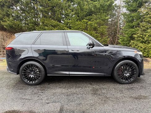 Used 2025 Land Rover Range Rover Sport SV Edition Two image 7
