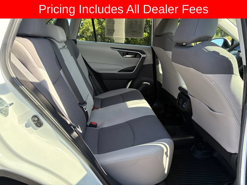 Used 2022 Toyota RAV4 XLE FWD image 29