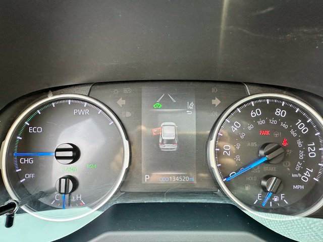 Used 2021 Toyota RAV4 XLE Premium AWD/4WD image 17