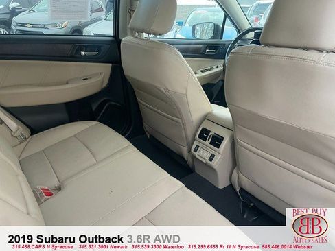 Used 2019 Subaru Outback 3.6R Limited AWD/4WD image 28