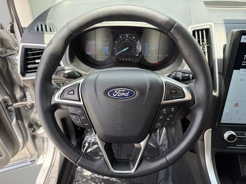 Used 2024 Ford Edge SEL w/ Convenience Package AWD/4WD image 30
