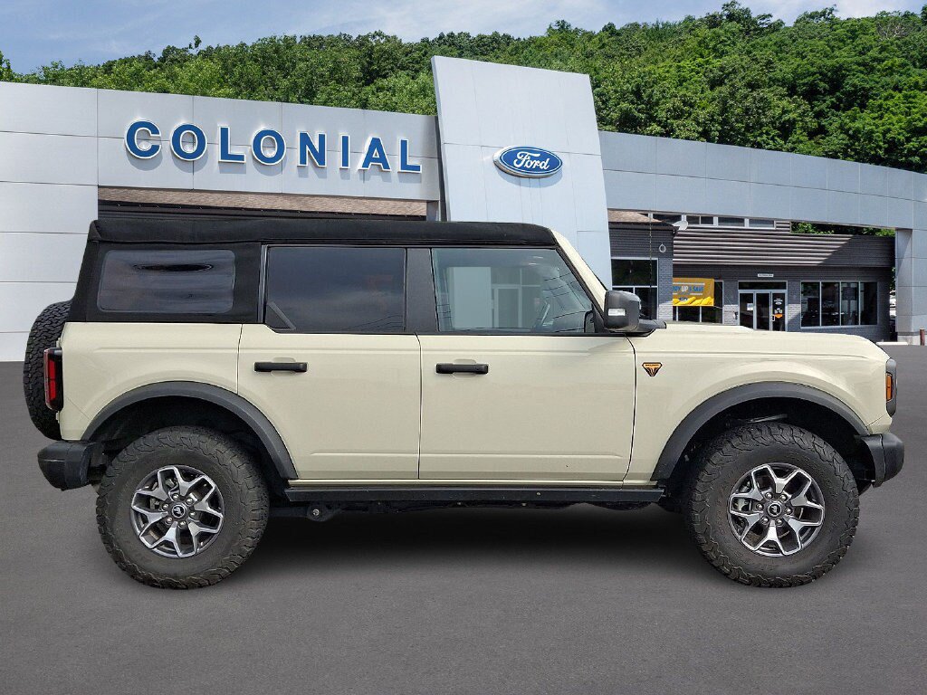 Used 2025 Ford Bronco Badlands AWD/4WD image 7
