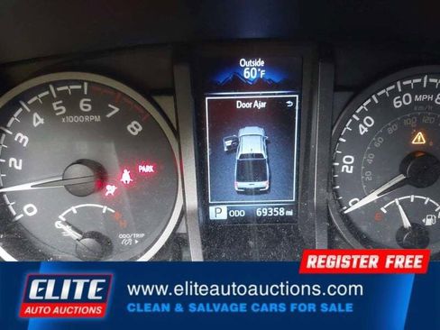 Used 2018 Toyota Tacoma TRD Sport w/ Technology Package image 13