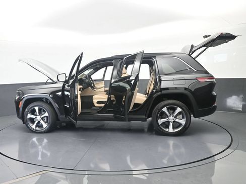 Used 2026 Jeep Grand Cherokee Limited RWD image 72