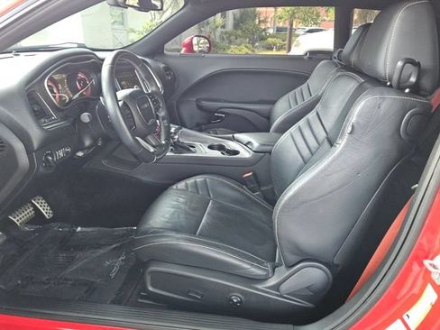 Used 2015 Dodge Challenger SRT Hellcat RWD image 11