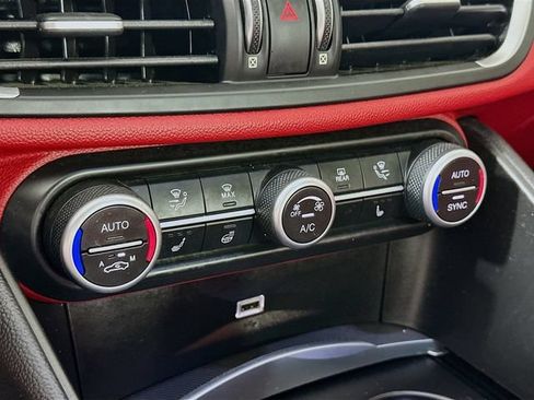Used 2019 Alfa Romeo Giulia Ti Sport w/ Quick Order Package 22S Sport AWD/4WD image 21