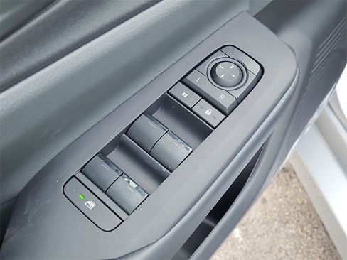 New 2026 Toyota Prius LE image 15