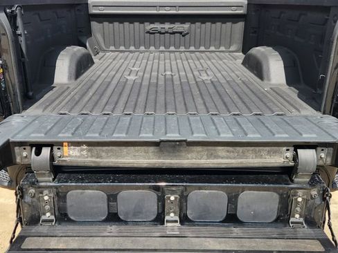 Used 2024 GMC Sierra 2500 AT4 AWD/4WD image 31