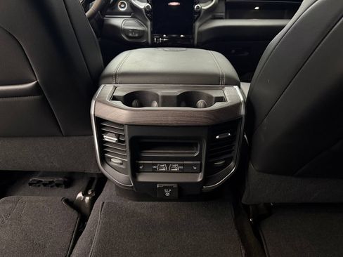 Used 2025 RAM 3500 Laramie AWD/4WD image 28