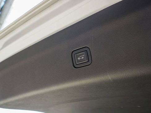 Used 2021 Buick Enclave Avenir w/ Avenir Technology Package image 42