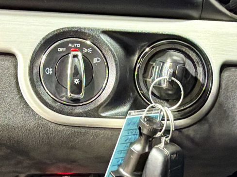 Used 2016 Porsche Cayman GT4 image 29