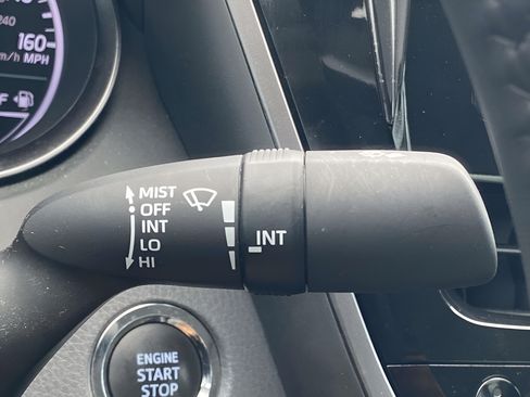 Used 2024 Toyota Camry SE w/ Convenience Package FWD image 22