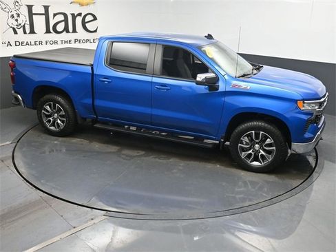 Used 2022 Chevrolet Silverado 1500 LT image 37