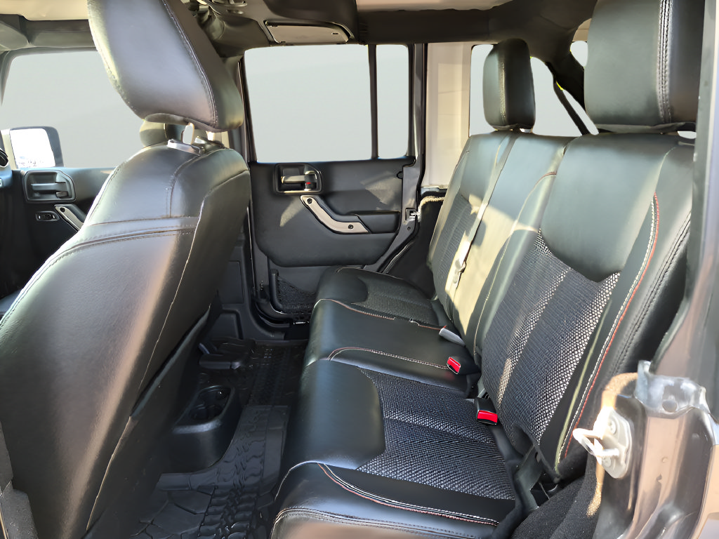 Used 2016 Jeep Wrangler Unlimited Sahara AWD/4WD image 34